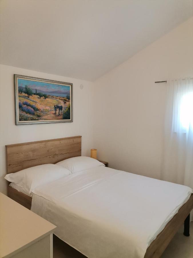 Holiday Batarelo Trogir Exterior photo